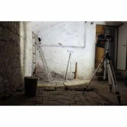 BOSCH Projecteur De Chantier GLI 18V-4000 C - 0601446800 -Bosch Soldes Magasin bosch projecteur de chantier gli 18v 4000 c 0601446800 2