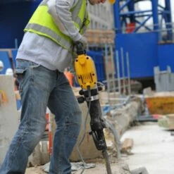 DEWALT Démolisseur Hexagonal 28 Mm 1600W 35J - D25960K-QS -Bosch Soldes Magasin dewalt demolisseur hexagonal 28 mm 1600w 35j d25960k qs 4