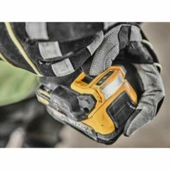 DEWALT Perceuse Visseuse 18V 1.7Ah - Powerstack - DCD800E2T-QW -Bosch Soldes Magasin dewalt perceuse visseuse 18v 17ah powerstack dcd800e2t qw 4