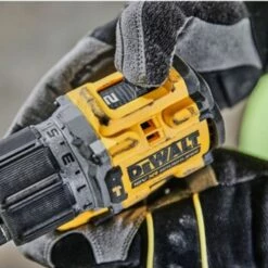 DEWALT Perceuse Visseuse Percu POWERSTACK 18V 5Ah - DCD805H2T-QW -Bosch Soldes Magasin dewalt perceuse visseuse percu powerstack 18v 5ah dcd805h2t qw 5