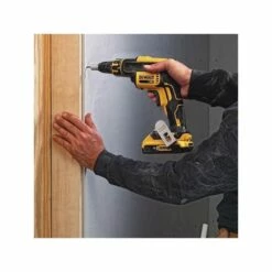 DEWALT Visseuse Placo + Chargeur 18V 2Ah 4400 Tr Min - DCF620D2K -Bosch Soldes Magasin dewalt visseuse placo chargeur 18v 2ah 4400 tr min dcf620d2k 2