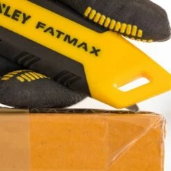 STANLEY Couteau De Sécurité Bimatière FATMAX - FMHT10373-0 -Bosch Soldes Magasin stanley couteau de securite bimatiere fatmax fmht10373 0 4