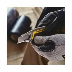 STANLEY Cutter 18mm Quick Snap FatMax Bouton Poussoir - FMHT10594-0 -Bosch Soldes Magasin stanley cutter 18mm quick snap fatmax bouton poussoir fmht10594 0 3
