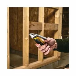 STANLEY Cutter 18mm Quick Snap FatMax Bouton Poussoir - FMHT10594-0 -Bosch Soldes Magasin stanley cutter 18mm quick snap fatmax bouton poussoir fmht10594 0 5