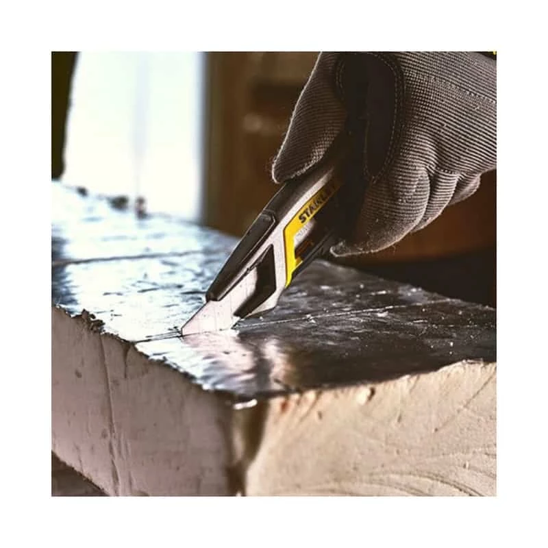 STANLEY Cutter 18mm Quick Snap FatMax Molette Crantée - FMHT10592-0 6 STANLEY Cutter 18mm Quick Snap FatMax Molette Crantée - FMHT10592-0 – Image 6