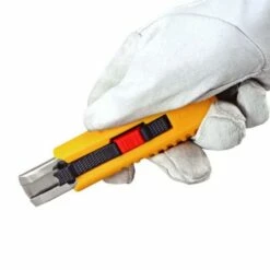 TAJIMA Couteau Lame Ambidextre Safety Knife - LC959X/Y1 -Bosch Soldes Magasin tajima couteau lame ambidextre safety knife lc959xy1 2